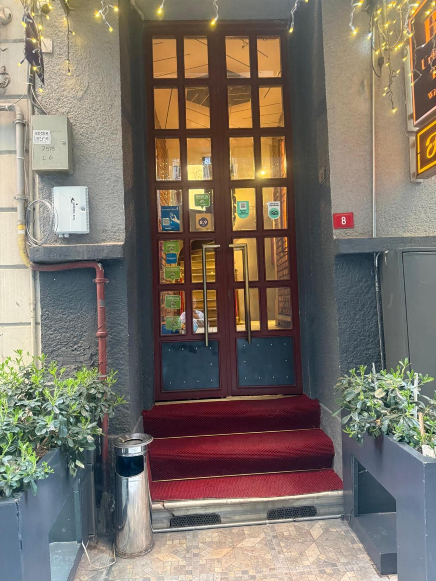 Big Urban Stay Taksim &With Sea View — Photos 1